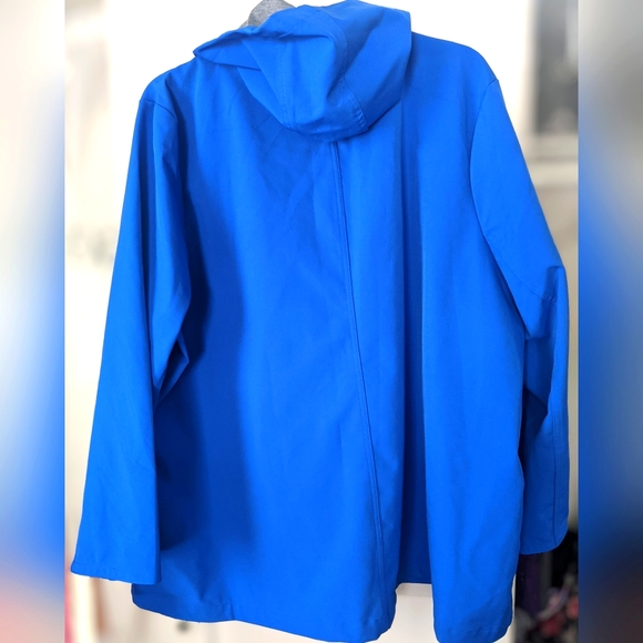 Laurier & Co. Water Resistant Hooded Jacket - Picture 4 of 10